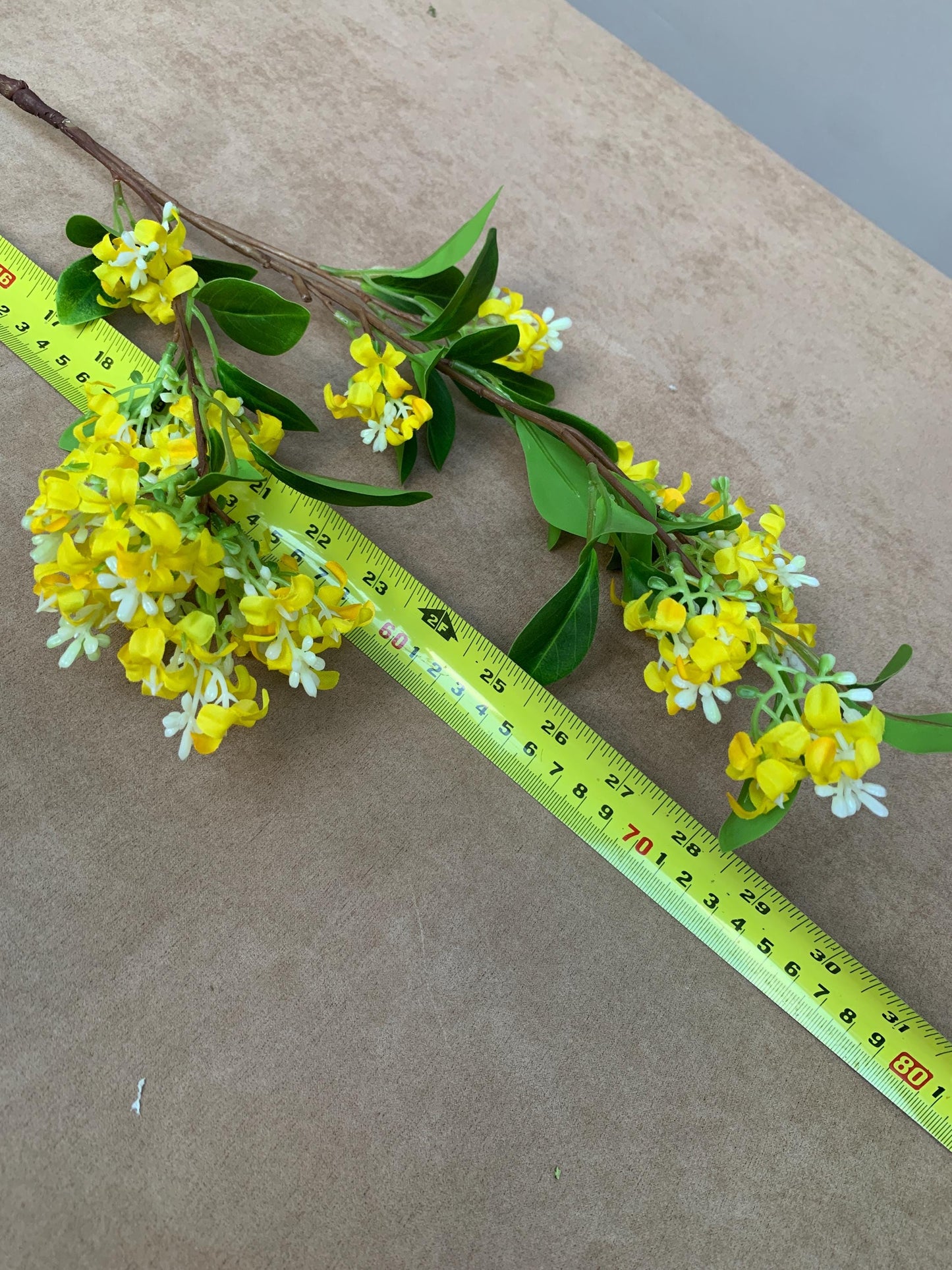 Premium Artificial Yellow Privet Flower Branch – Lifelike Ligustrum-Inspired Faux Bloom Stem for Elegant Home Decoration