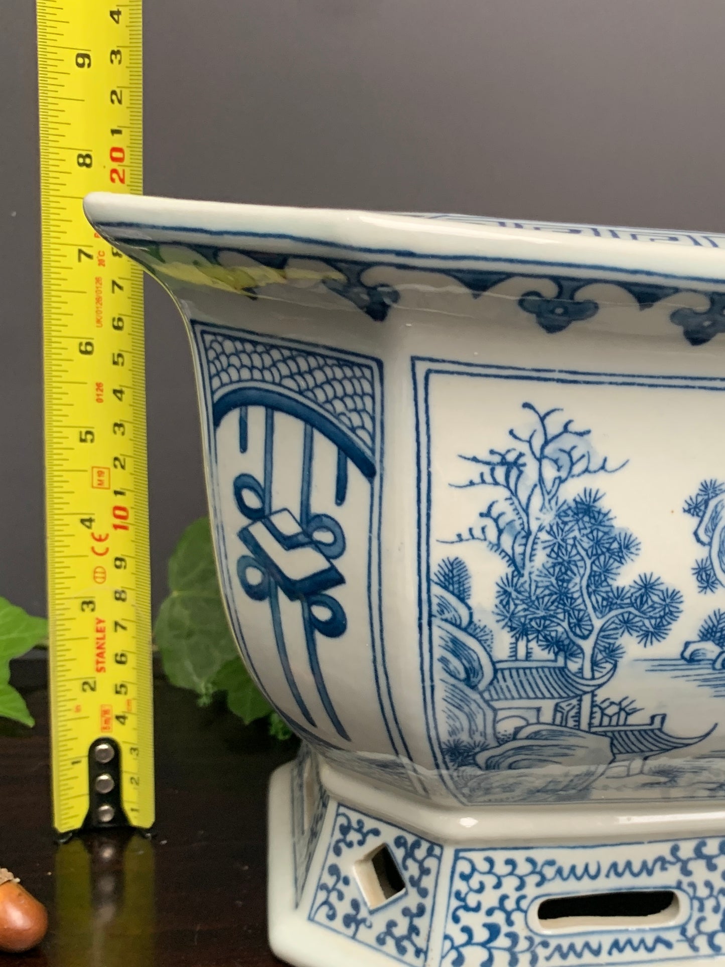 Traditional hexagon Orchid plant pot Chinese blue white porcelain planter