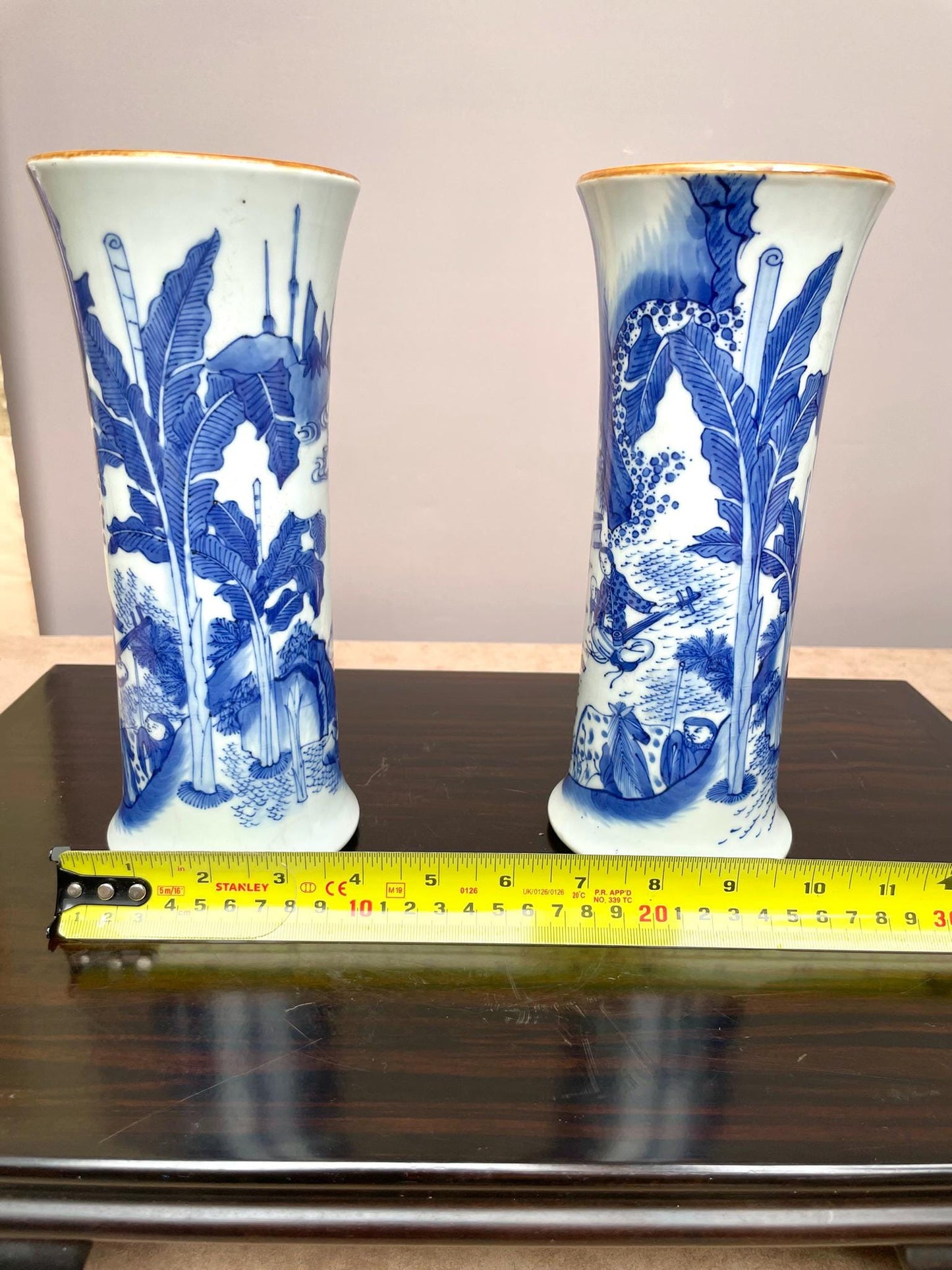 Pair of Fine Hand-Painted Blue and White Porcelain Vases with Traditional Elegant Brown-Glazed Edge, Timeless Oriental Craftsmanship,