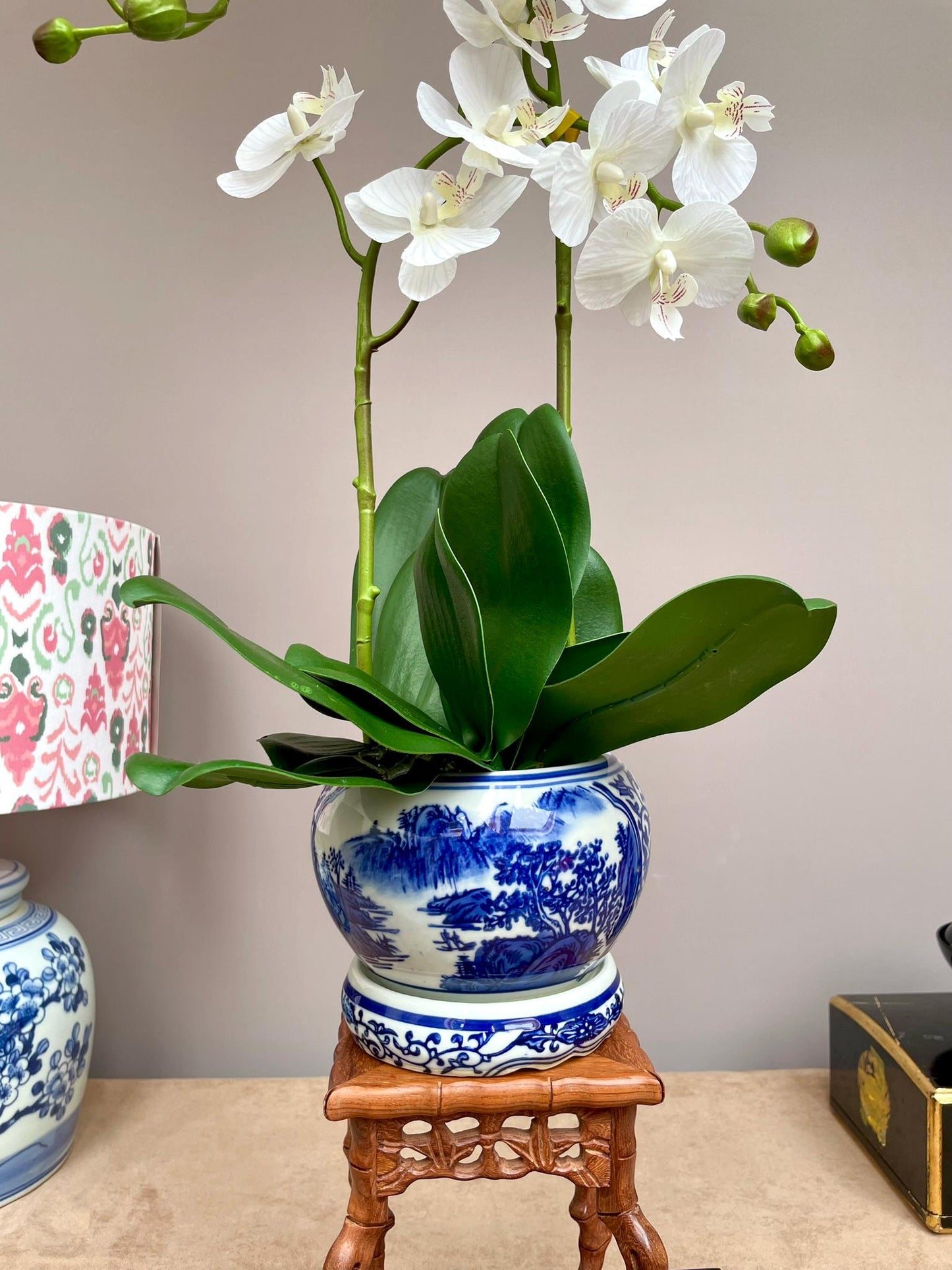 Blue and White Ceramic Vase with Stand | Traditional Chinese Landscape Design | Elegant Home Decor