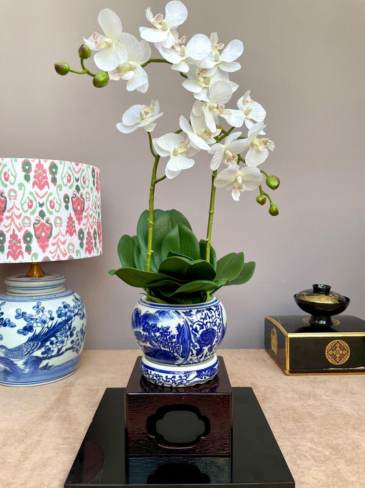 Blue and White Ceramic Vase with Stand | Traditional Chinese Landscape Design | Elegant Home Decor