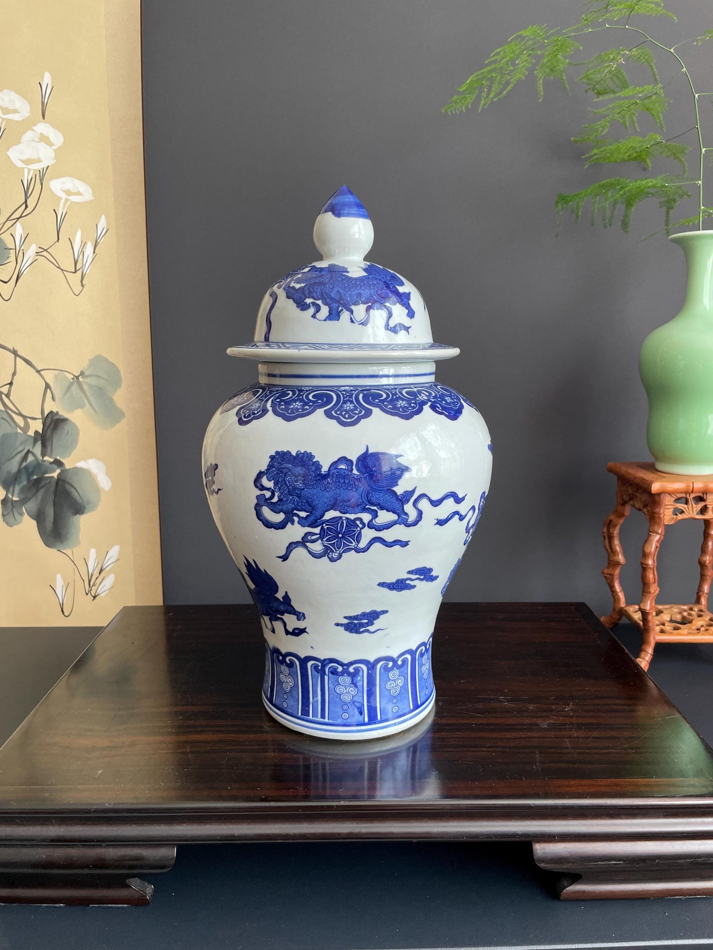 Blue and White Porcelain Temple Jar Large Ginger Jar with Lid Chinoiserie General Jar Traditional Mythical Beast Urn Oriental Home Decor
