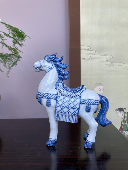Hand-Crafted Blue and White Porcelain Horse Statue - 2026 Year of the Horse Decor Symbol of Success Vitality Artisanal Chinese Zodiac Figur