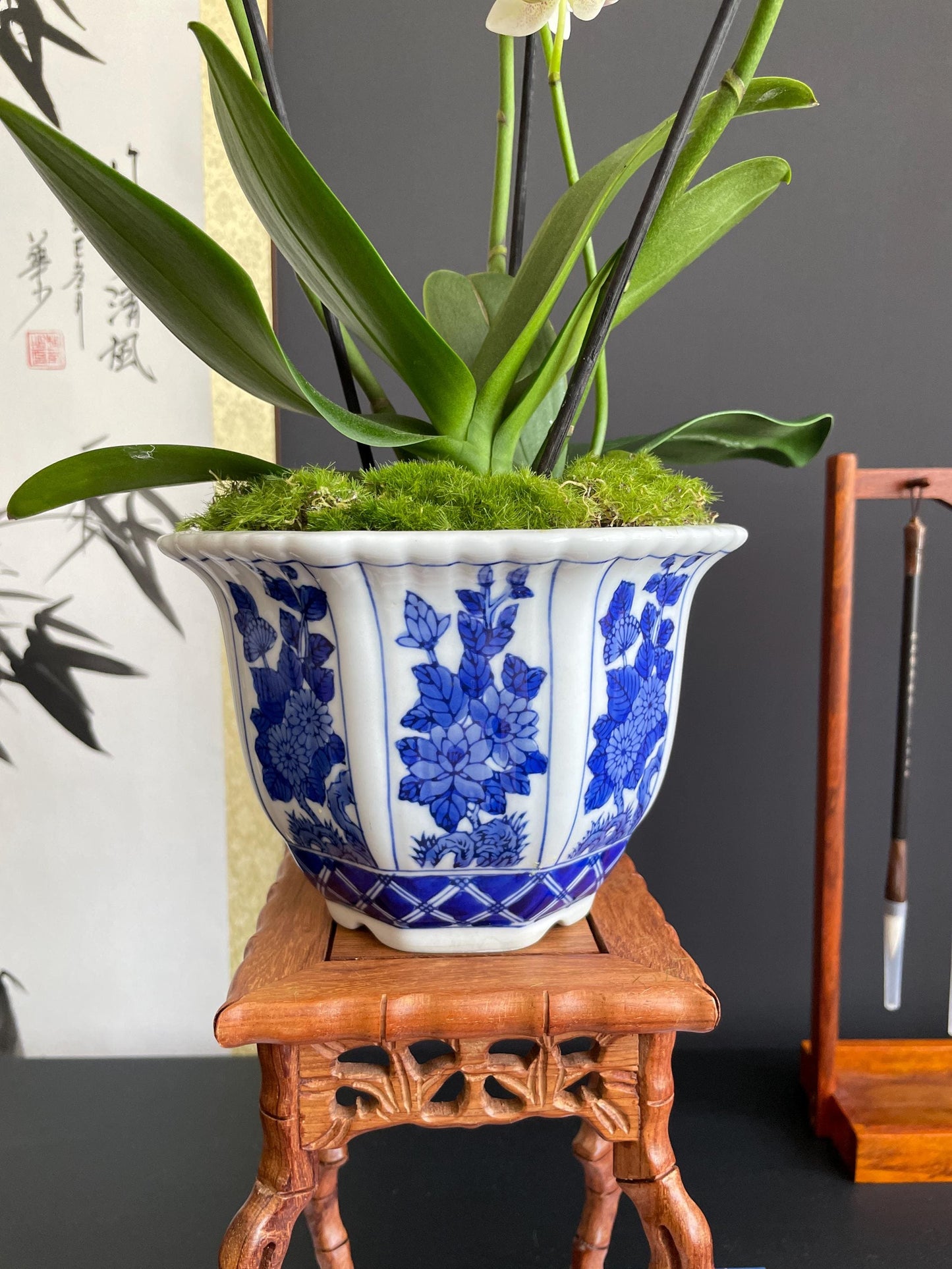 Blue and White Porcelain Planter Ceramic Flower Pot Chinoiserie Cachepot Fluted Oriental Orchid Pot traditional Botanical Decor Large