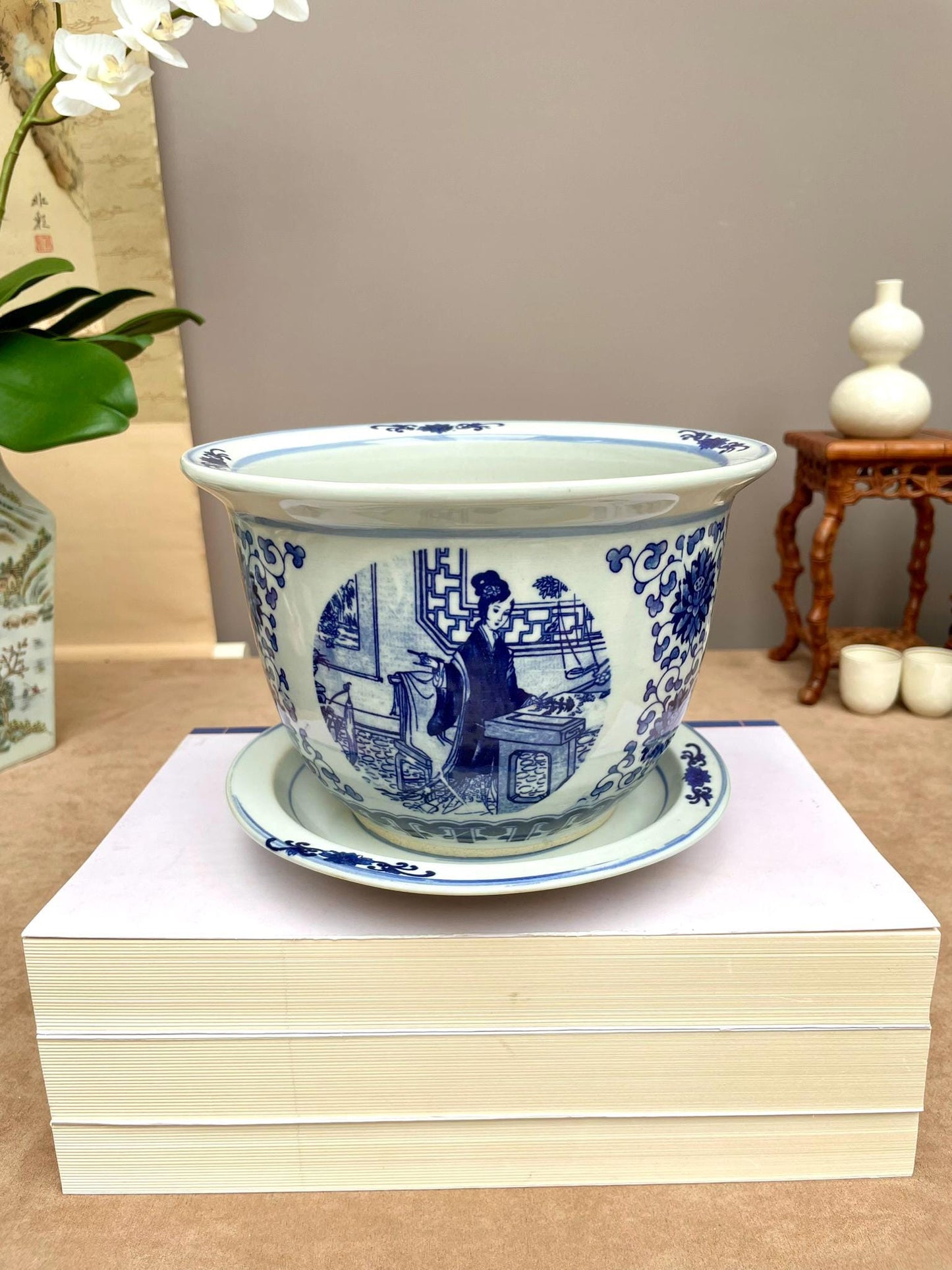 Blue & White Porcelain Planter Bowl with Saucer – Hand-crafted Chinese Lady Scene, Decorative Vase, Chinoiserie Home Decor