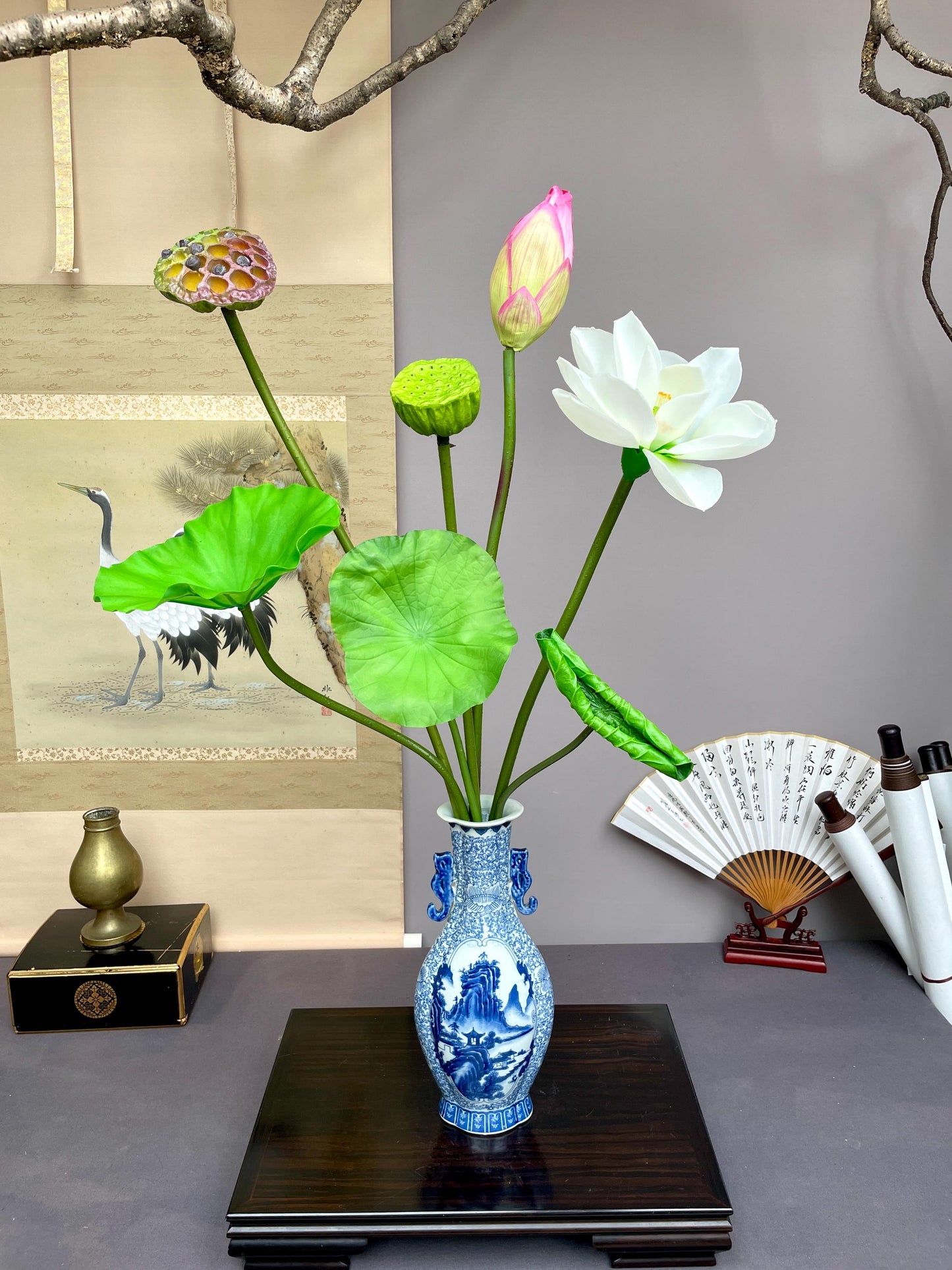 Real Touch Lotus Flower Arrangement 95cm Tall Faux Lotus Stem with Pods Artificial Lotus Bouquet Large Zen Table Decor Silk Flowers white