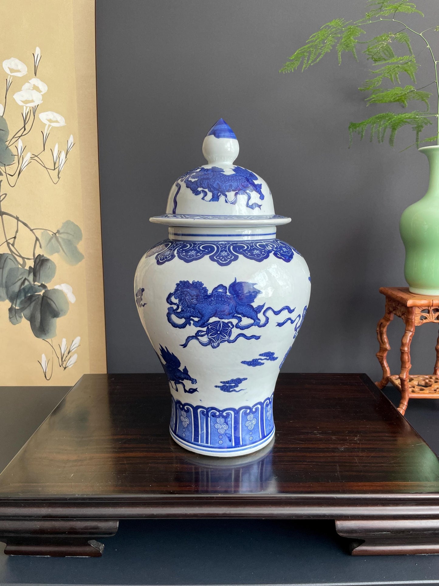Blue and White Porcelain Temple Jar Large Ginger Jar with Lid Chinoiserie General Jar Traditional Mythical Beast Urn Oriental Home Decor