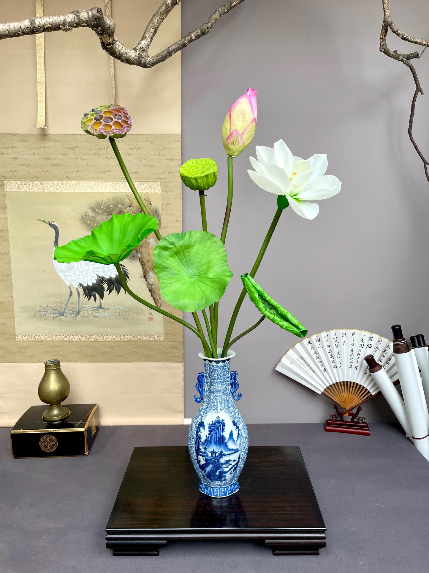 Real Touch Lotus Flower Arrangement 95cm Tall Faux Lotus Stem with Pods Artificial Lotus Bouquet Large Zen Table Decor Silk Flowers white