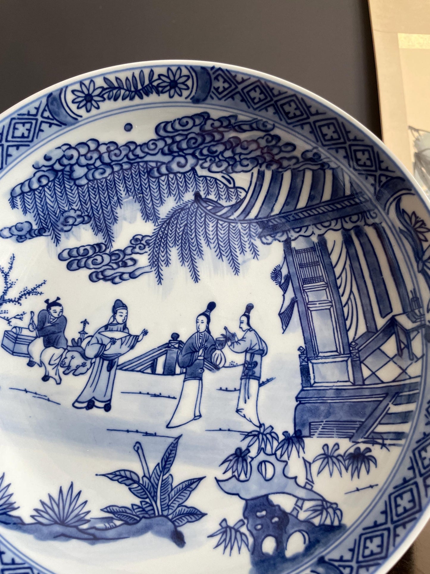 Blue and White Porcelain Display Plate with Stand Chinoiserie Charger Scholar Garden Scene Ceramic Traditional Oriental Decorative Art Plate