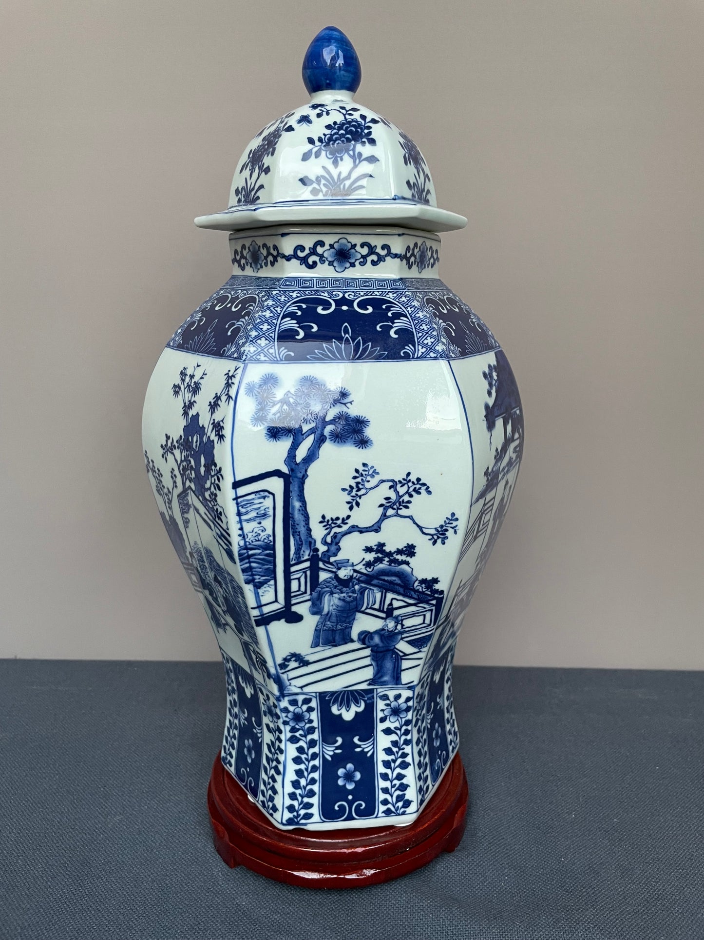 Chinoiserie vase Hexagon Blue and White Chinese Porcelain Ginger Jar