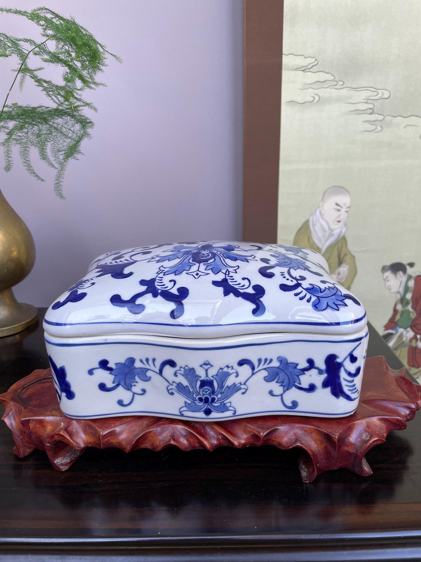 Hand-Crafted Blue and White Porcelain continuous floral Box Artisan Rectangular Jewellery Case Detailed Floral Chinoiserie Keepsake.