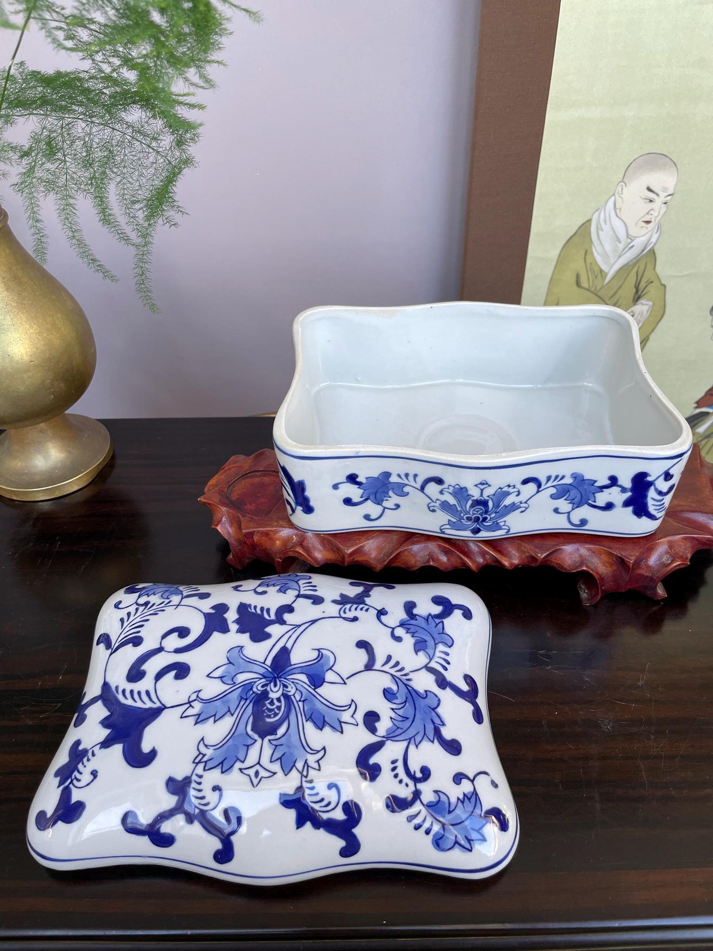 Hand-Crafted Blue and White Porcelain continuous floral Box Artisan Rectangular Jewellery Case Detailed Floral Chinoiserie Keepsake.