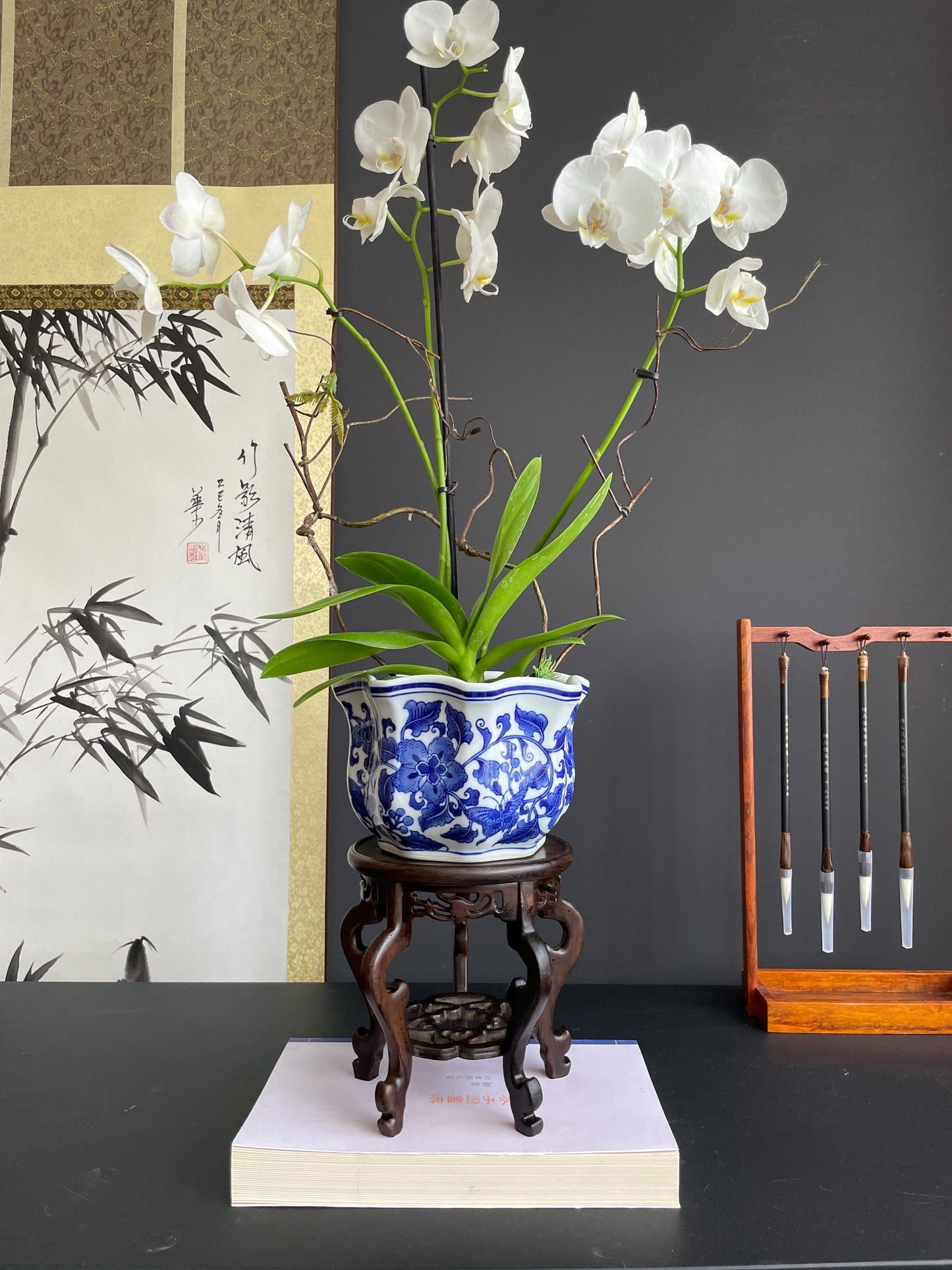 Blue and White Porcelain Planter Ceramic Flower Pot Chinoiserie Cachepot Fluted Oriental Orchid Pot Traditional Botanical Decor Large