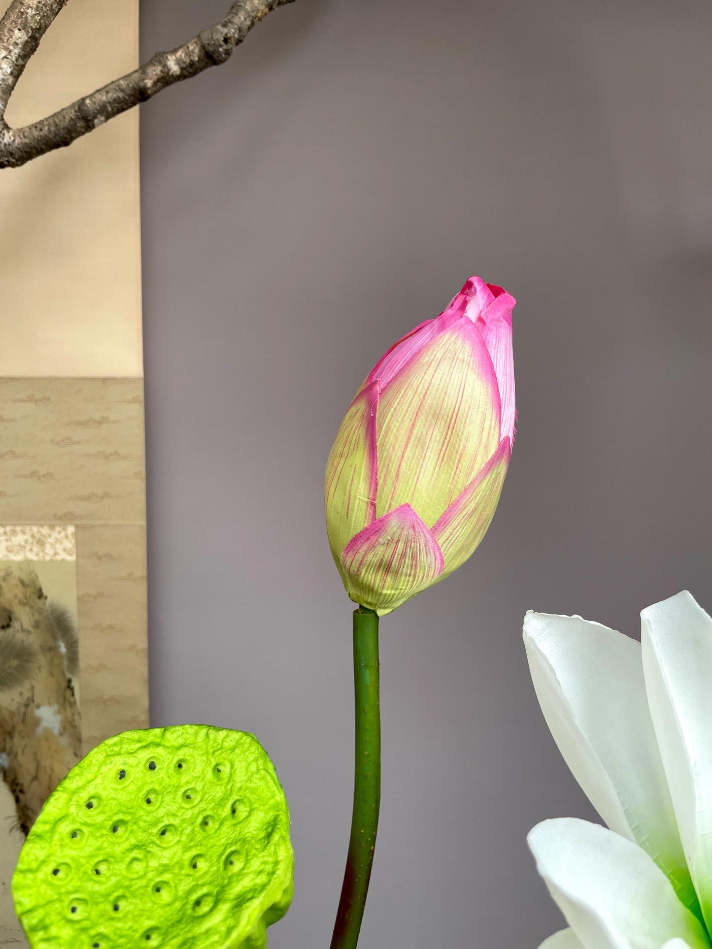 Real Touch Lotus Flower Arrangement 95cm Tall Faux Lotus Stem with Pods Artificial Lotus Bouquet Large Zen Table Decor Silk Flowers white