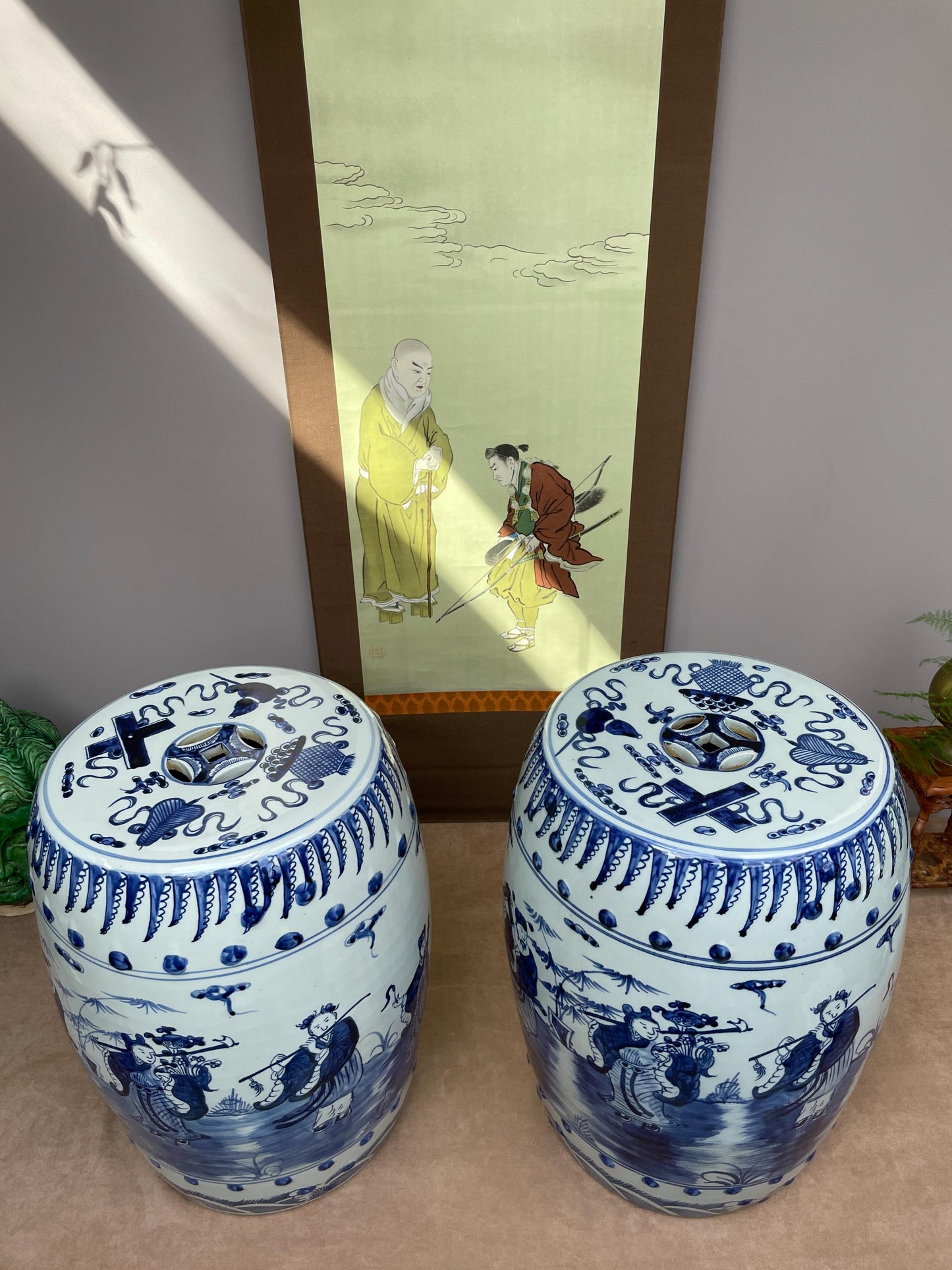 Large Blue and White Porcelain Garden Stool, Hand Painted Eight Immortals Ceramic Seat Chinoiserie Drum Stool Chinese Figure Decor Heavy