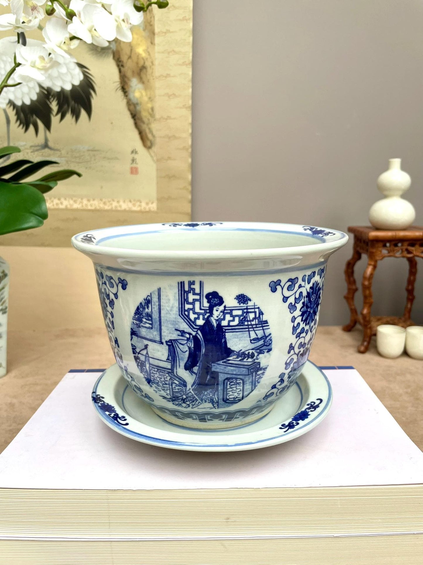 Blue & White Porcelain Planter Bowl with Saucer – Hand-crafted Chinese Lady Scene, Decorative Vase, Chinoiserie Home Decor