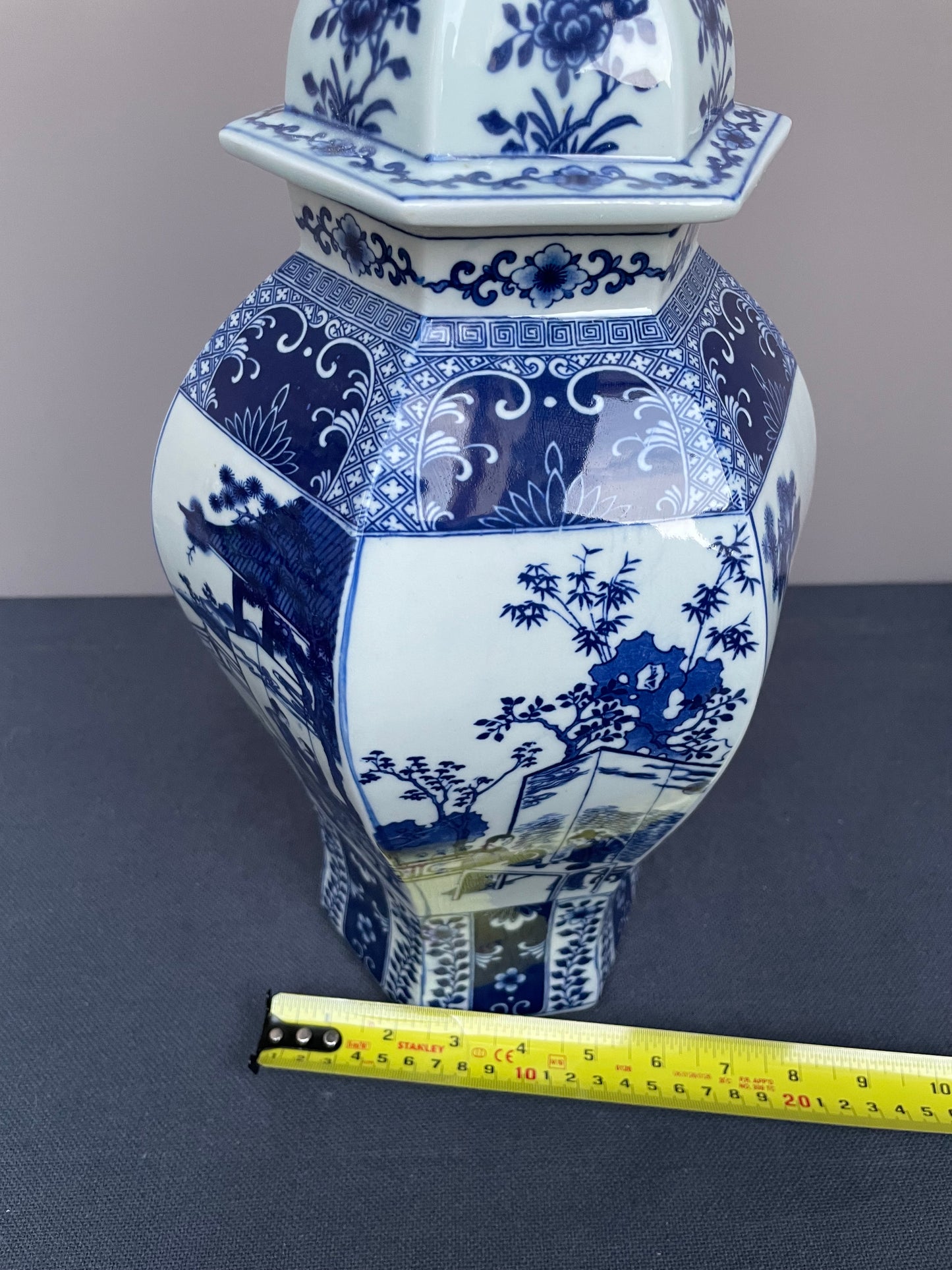 Chinoiserie vase Hexagon Blue and White Chinese Porcelain Ginger Jar
