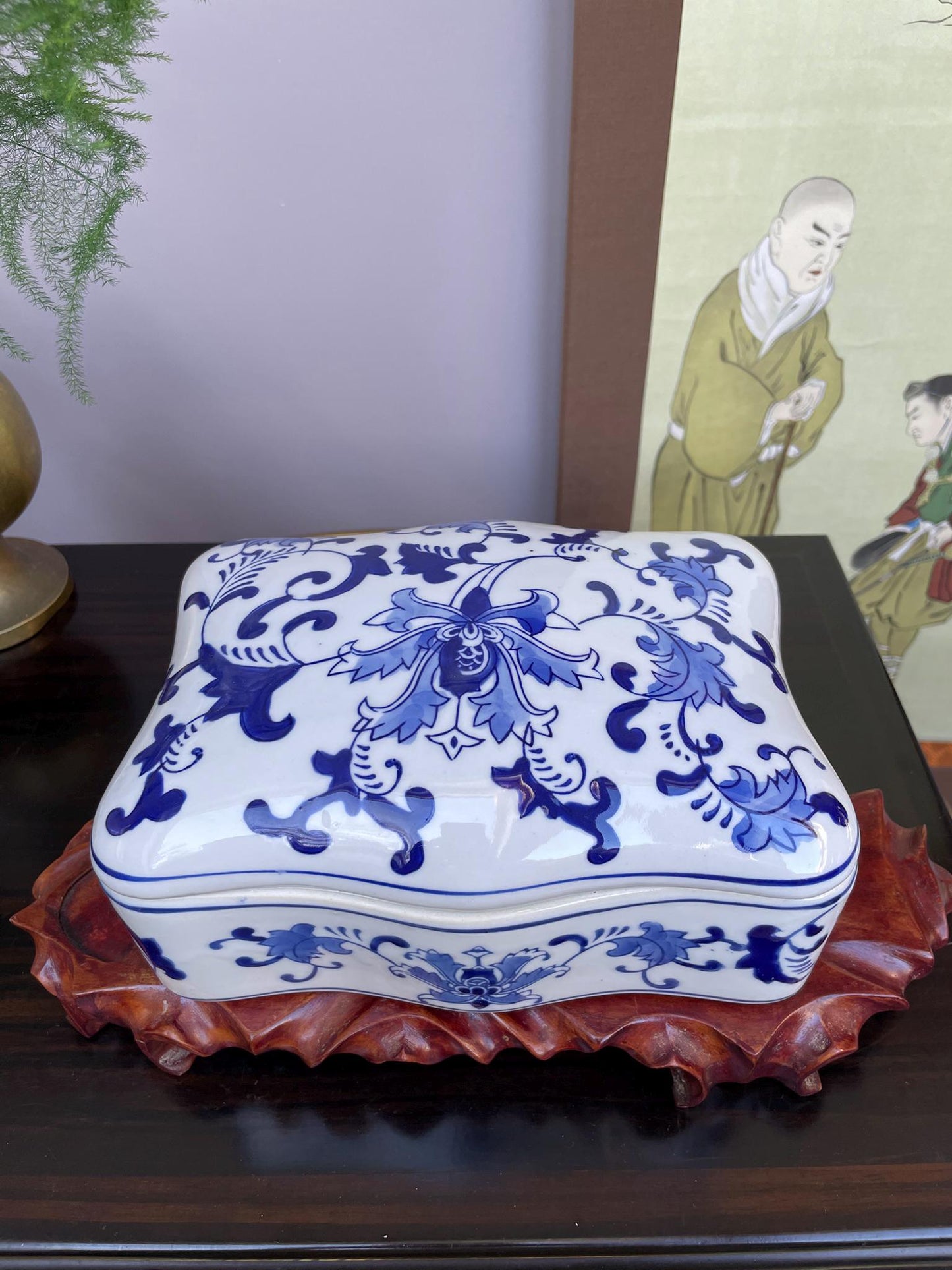 Hand-Crafted Blue and White Porcelain continuous floral Box Artisan Rectangular Jewellery Case Detailed Floral Chinoiserie Keepsake.