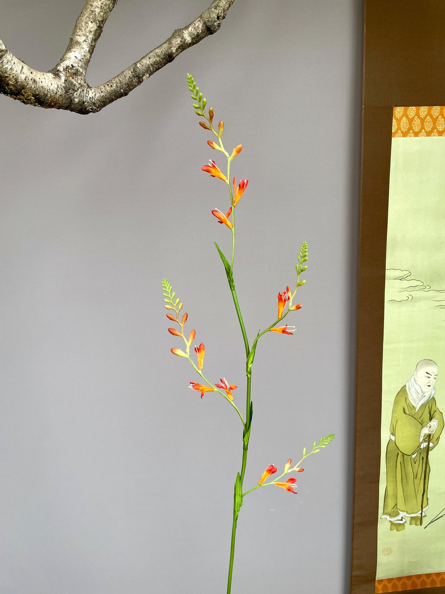 Realistic Orange Crocosmia Branch Faux Montbretia Silk Flower Xiong Huang Lan Zen Decor - Vibrant Summer Autumn Floral - High-End Artificia