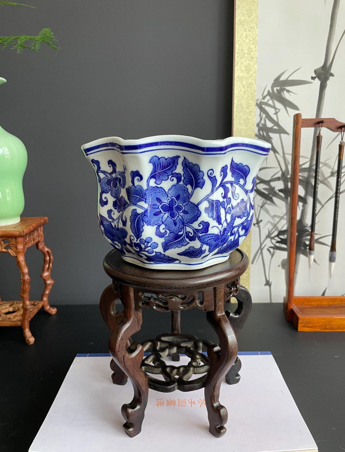 Blue and White Porcelain Planter Ceramic Flower Pot Chinoiserie Cachepot Fluted Oriental Orchid Pot Traditional Botanical Decor Large