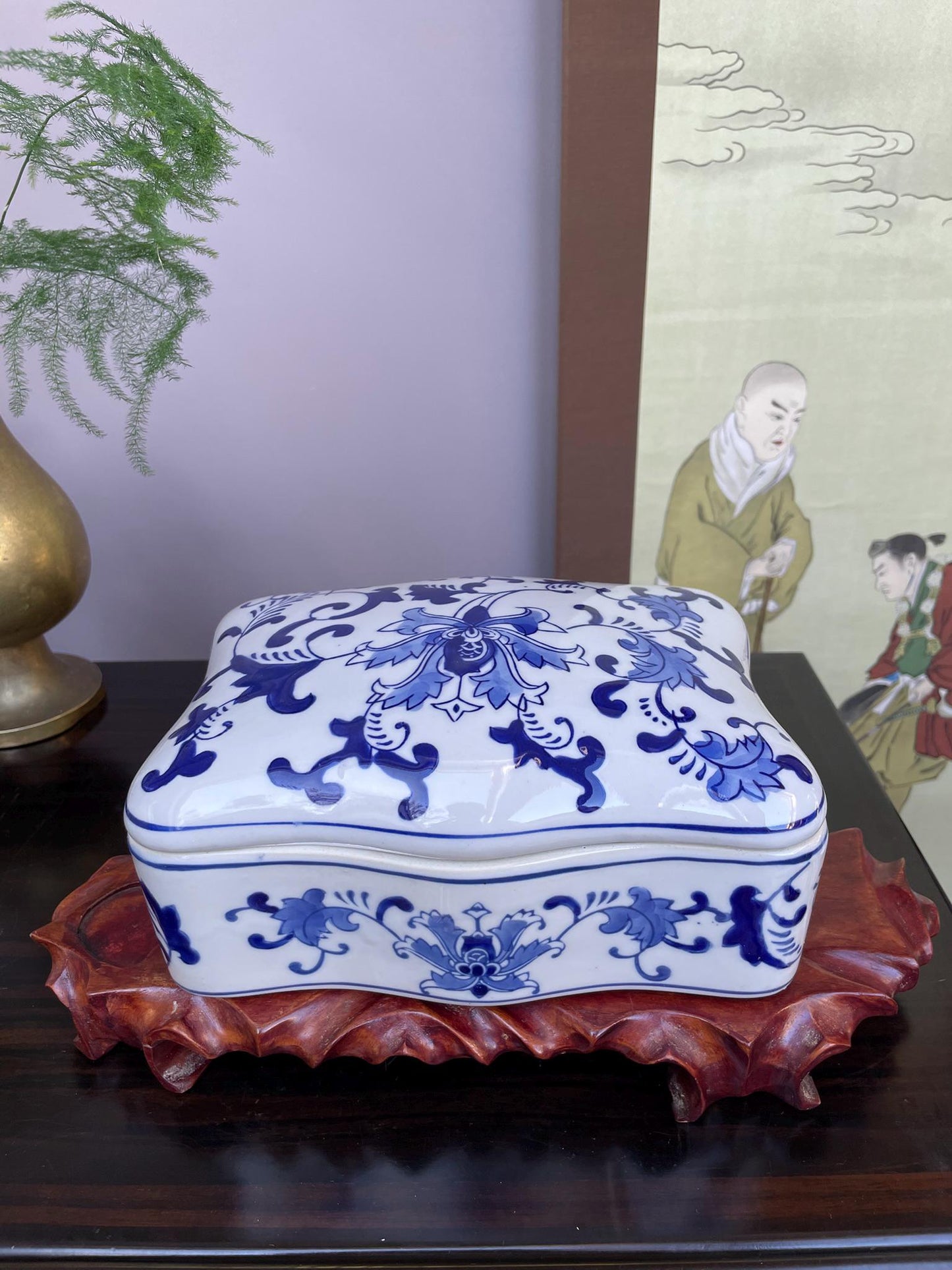 Hand-Crafted Blue and White Porcelain continuous floral Box Artisan Rectangular Jewellery Case Detailed Floral Chinoiserie Keepsake.