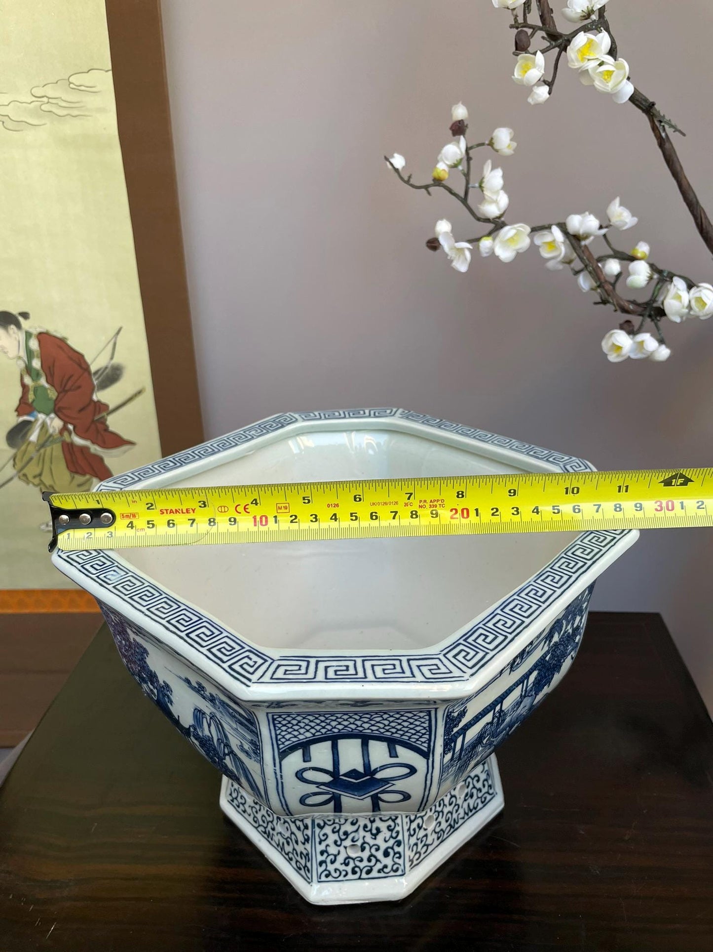 Blue & White Hexagonal Footed Bowl Scenic Landscape Porcelain Centerpiece irregular hexagon Oriental Art Bowl Luxury Decorative NO DRAINAGE