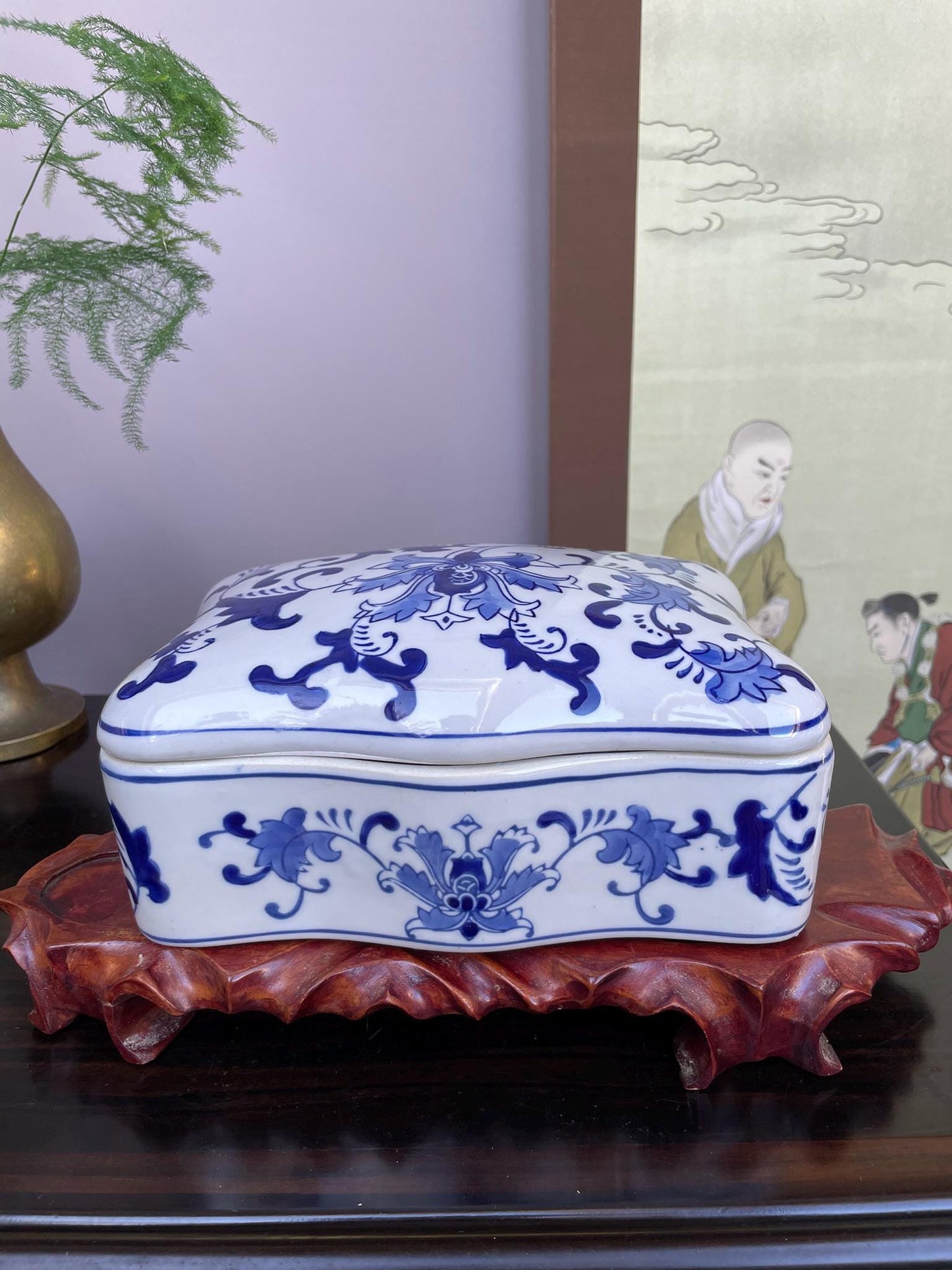Hand-Crafted Blue and White Porcelain continuous floral Box Artisan Rectangular Jewellery Case Detailed Floral Chinoiserie Keepsake