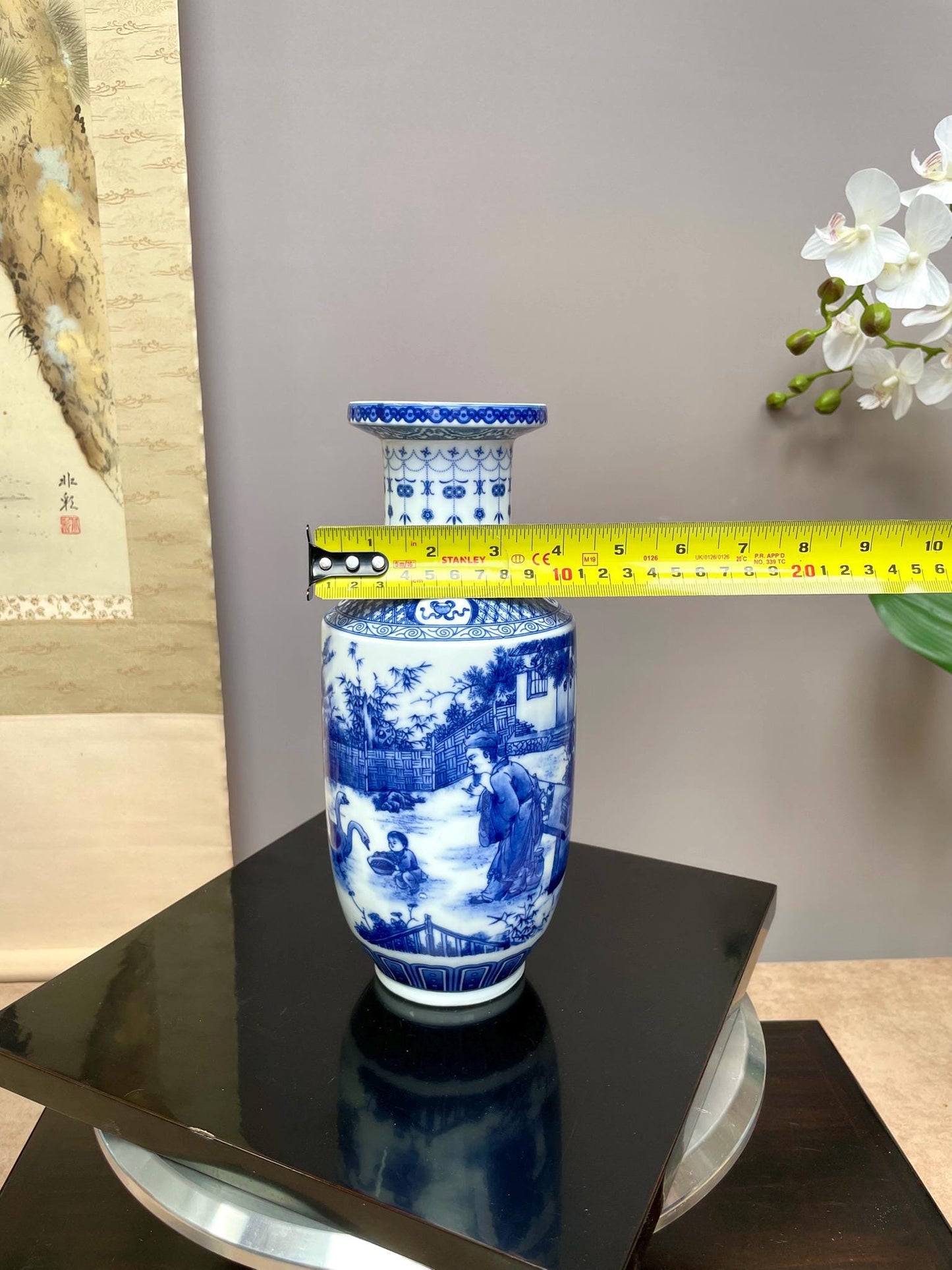 Blue & White Porcelain Jars – Hand crafted Landscape and Pagoda Motifs, Classic Chinese Vase Form